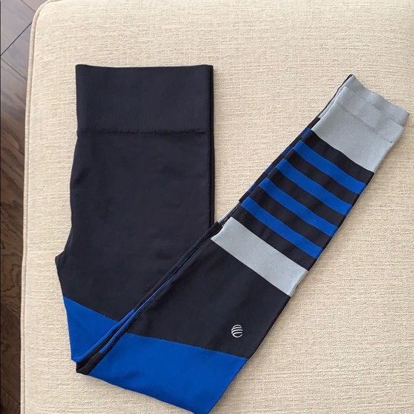 [MPG] Cobalt Forge Stripe Legging - Picture 6 of 7